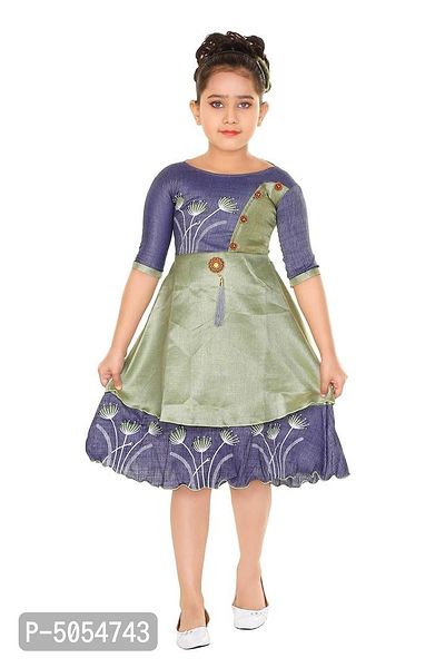 Stylish Cotton Blend Green Printed Round Neck Frock For Girls