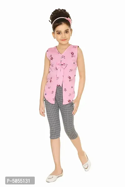 Stylish Cotton Blend Pink Floral Print Shirt With Capri Set For Girls