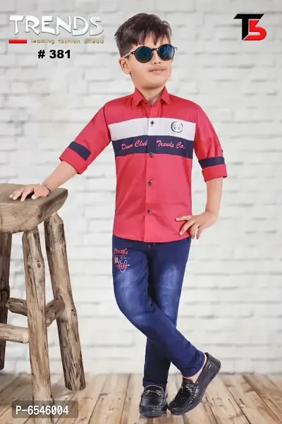 Fabulous Pink Cotton Printed Shirts with Jeans Set For Boys
