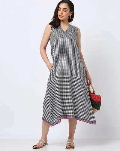 Beautiful Solid Dress For Women