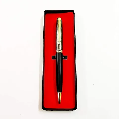 Laps of Luxury ? Hammered design stainless steel premium Ball Pen in Silver and Black colour