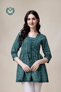 Elegant Cotton Green Printed 3/4 Sleeve Tunic For Women-thumb1