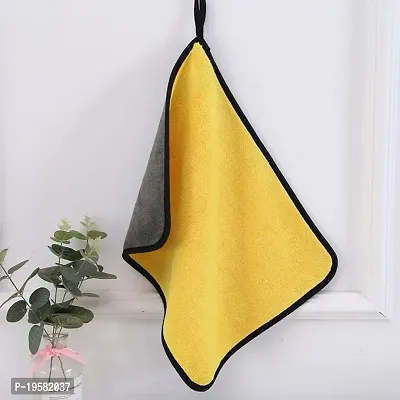 Auto Hub Heavy Microfiber Cloth for Car Cleaning and Detailing, Double Sided, Microfiber Towel for Car  Bike,Super Soft Car Wash Cloth, 600 GSM (Size 40cm x 40cm) Pack of 1, Color: Yellow