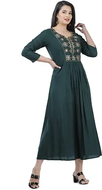 Elegant Rayon Bottle Green V Neck 3/4 Sleeves Embroidered Kurta For Women-thumb2