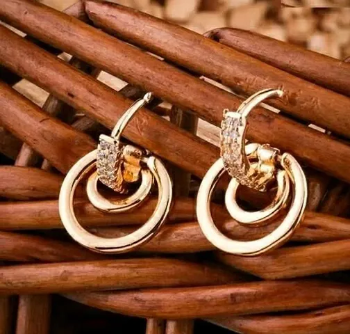 Gold Plated Alloy Metal Fashion American Diamond Stud Earrings