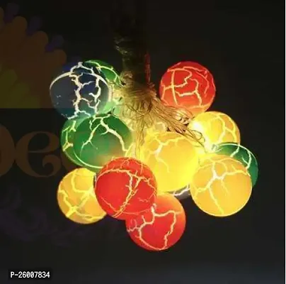 16 L Crack Ball String Lights