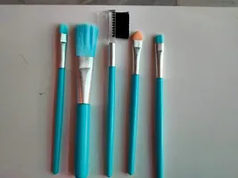 Beautify 5 pcs different brushes for makeup-thumb1