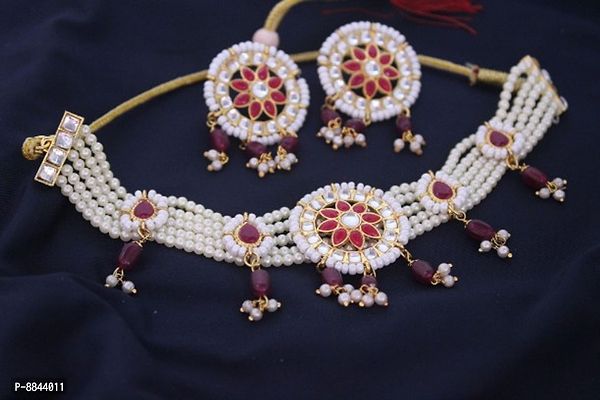 Elegant Brass Choker Necklace with Earring for Women