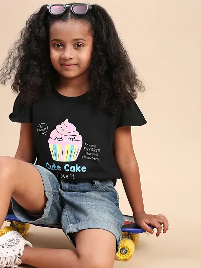 Stylish Cotton Blend Printed T-shirt For Girls