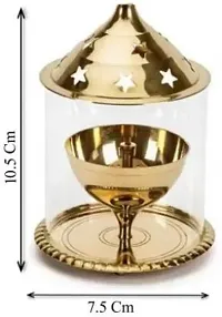 D&eacute;cor offers you Akhand Diya made by brass. It is Ideal for creating calm and meditative atmosphere in your puja room. Heaven D&eacute;cor Akhand Diya (Height: 4 inch)_Glass Diya 230-thumb1