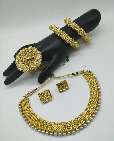 Must Have Alloy Jewellery Set 