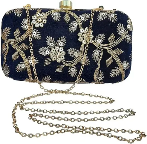 Womenand#39;s Fancy Clutch