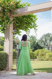 Stylish Slub Cotton Green Kurta With Dupatta Set For Women-thumb4