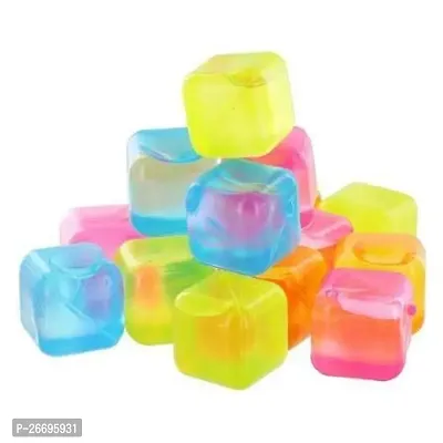 Square Shape Reusable Ice Cubes, Ice Cubes Moulds Filled with Pure Water (Pack of 12)