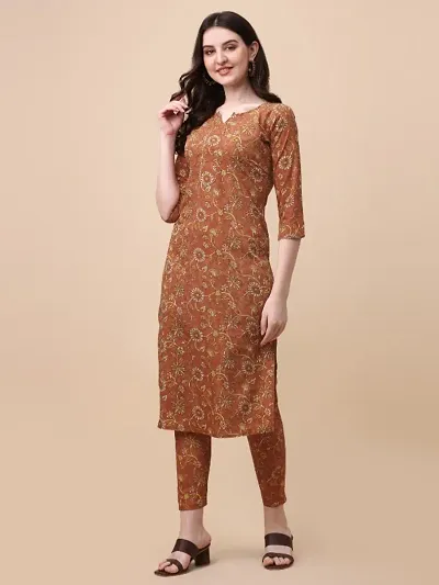 Elegant Crepe Kurta with Pant Set For Women