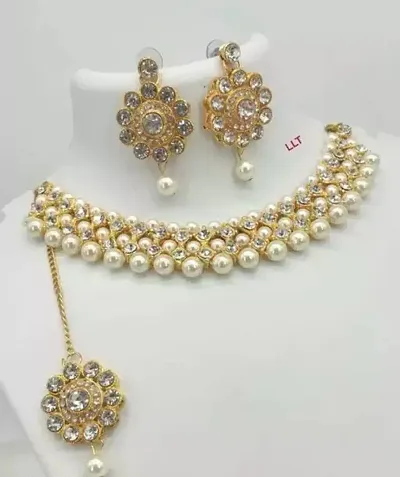 Stylish Alloy Pearl Work With Diamond Work Jewellery Set For Women