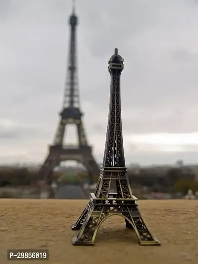 Metal Eiffel Tower Miniature Statue Decorative Showpiece - 8 cm-thumb2