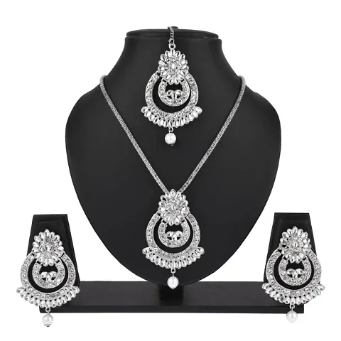 Latest Attractive Alloy Jewellery Set with Maang Tikka