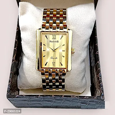 Gold Plated Dial Square Shaped Metal Bracelet Luxury Watch for Men