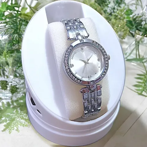 Stylish Ladies Watch Dial Analog Wrist Watch