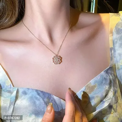 Rosegold-plated Two In One Magnetic Hearts Clover Pendant Necklace For Women And Girls