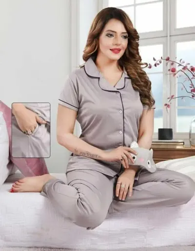 Preethi Solid Collared Night Suit For Women