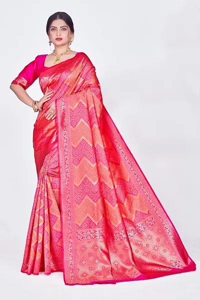 Stylish Blend Zari Saree With Blouse Piece For Women