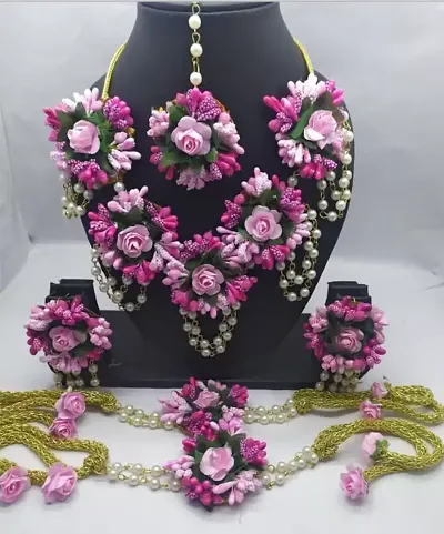 Stylish Fabric Haldi Jewellery Set For Women