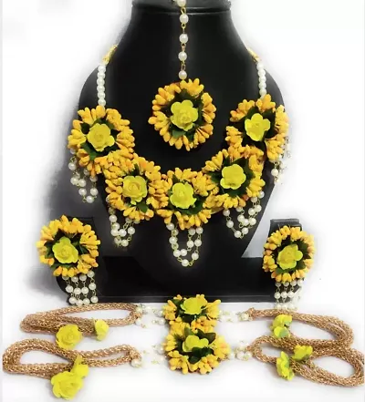 Balika Vadhu Beautiful color Jewellery set