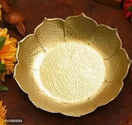 Decorative Scallop Golden Urli Beautiful Handcrafted Lotus Urli Bowl for Diwali Decorative Bowl for Floating Flowers and Tea Light Candles Home-thumb0