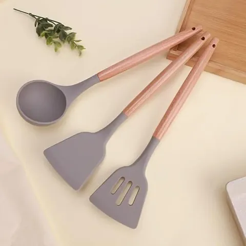 Must Have Tongs 