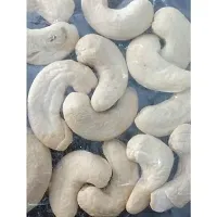 Whole Organic Cashew Nuts, 100gm-thumb1