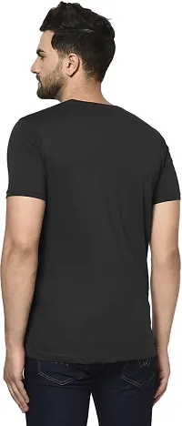 Reliable Black Cotton Blend Printed Round Neck Tees For Men-thumb1