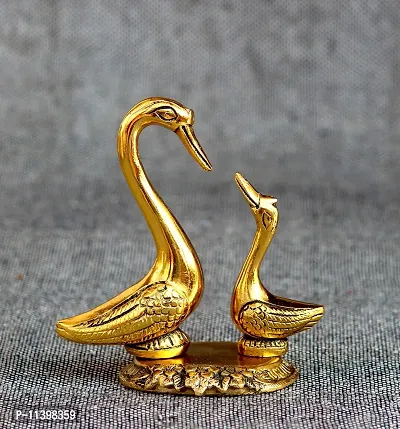 CraftJunction Handcrafted Decorative Elegant Look Metal Swan Pair with Stand Showpiece (20 cm, Golden)