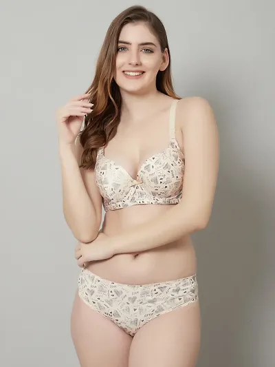 Buy PrettyCat Lightly Padded UnderWired Floral Print Multiway Bridal Bra  Panty Set Online In India At Discounted Prices