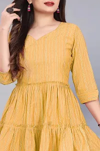 Attractive Yellow Embroidered Cotton Kurta-thumb3