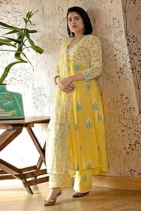 Women's Rayon Blend Anarkali Printed Kurta, Pant and Dupatta Set-thumb4