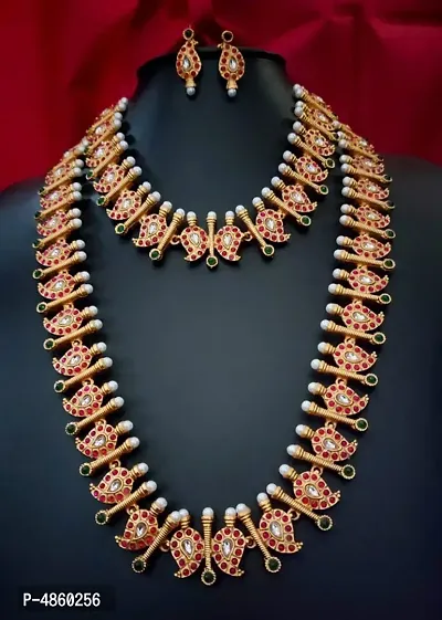 Charming & Alluring Temple Jewelry Set with Earrings