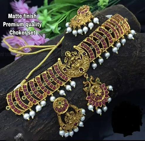 Women Alloy Jewellery Set 