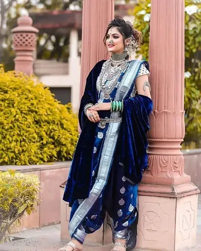 Beautiful Art Silk Jacquard Weaving Saree with Blouse piece