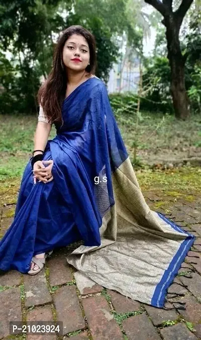 Look exclusively Royal in this Royal Blue color simple yet grand Chanderi  Banarasi Saree. All over body… | Royal blue saree, Blue silk saree,  Traditional silk saree