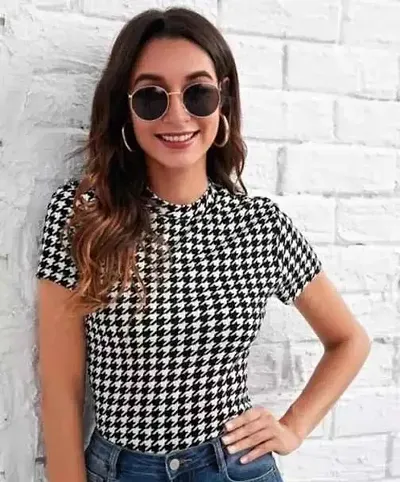 Stylish Knitted Polka-dot Fitted Top For Women