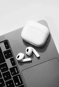 AirPods Pro with MagSafe Charging Case-thumb1