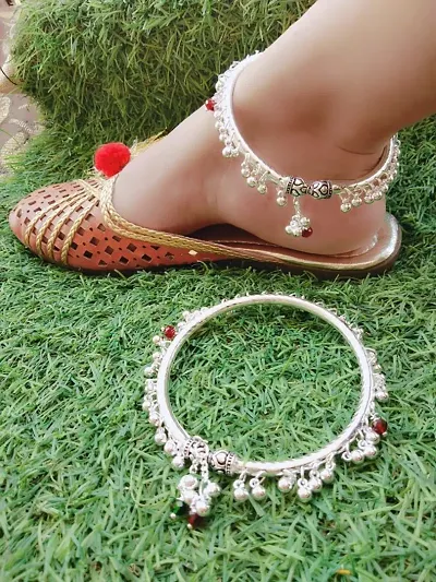 Traditional American Diamond Anklets