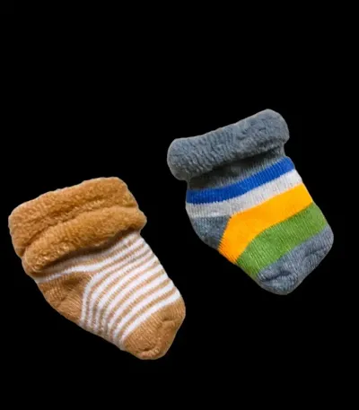 NewBorn Baby Socks, Pack of 2 Pairs Soft Material  ( worm socks )