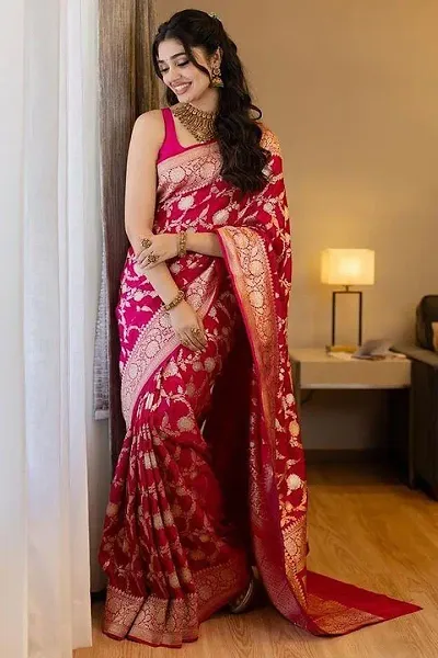 Beautiful Silk Blend Saree With Blouse Piece