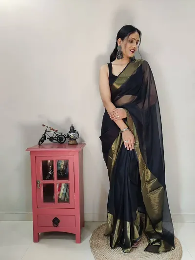 Elegant Chiffon Saree with Blouse piece 