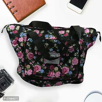 Stylish Black Fabric Printed Handbags For Women