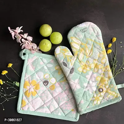 Useful Printed Cotton Oven Mitten with Free Pot Holder- 2 Pieces