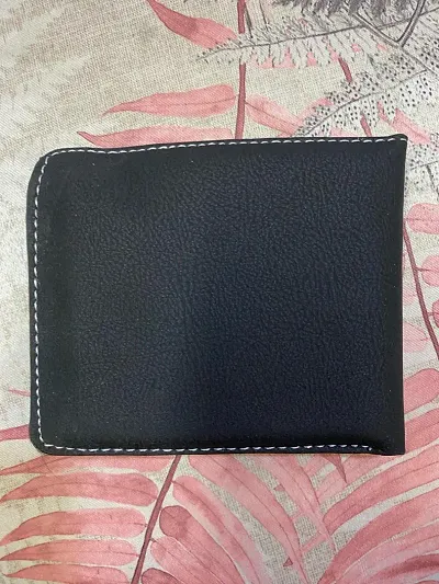 Stylish Two Fold Men Wallets